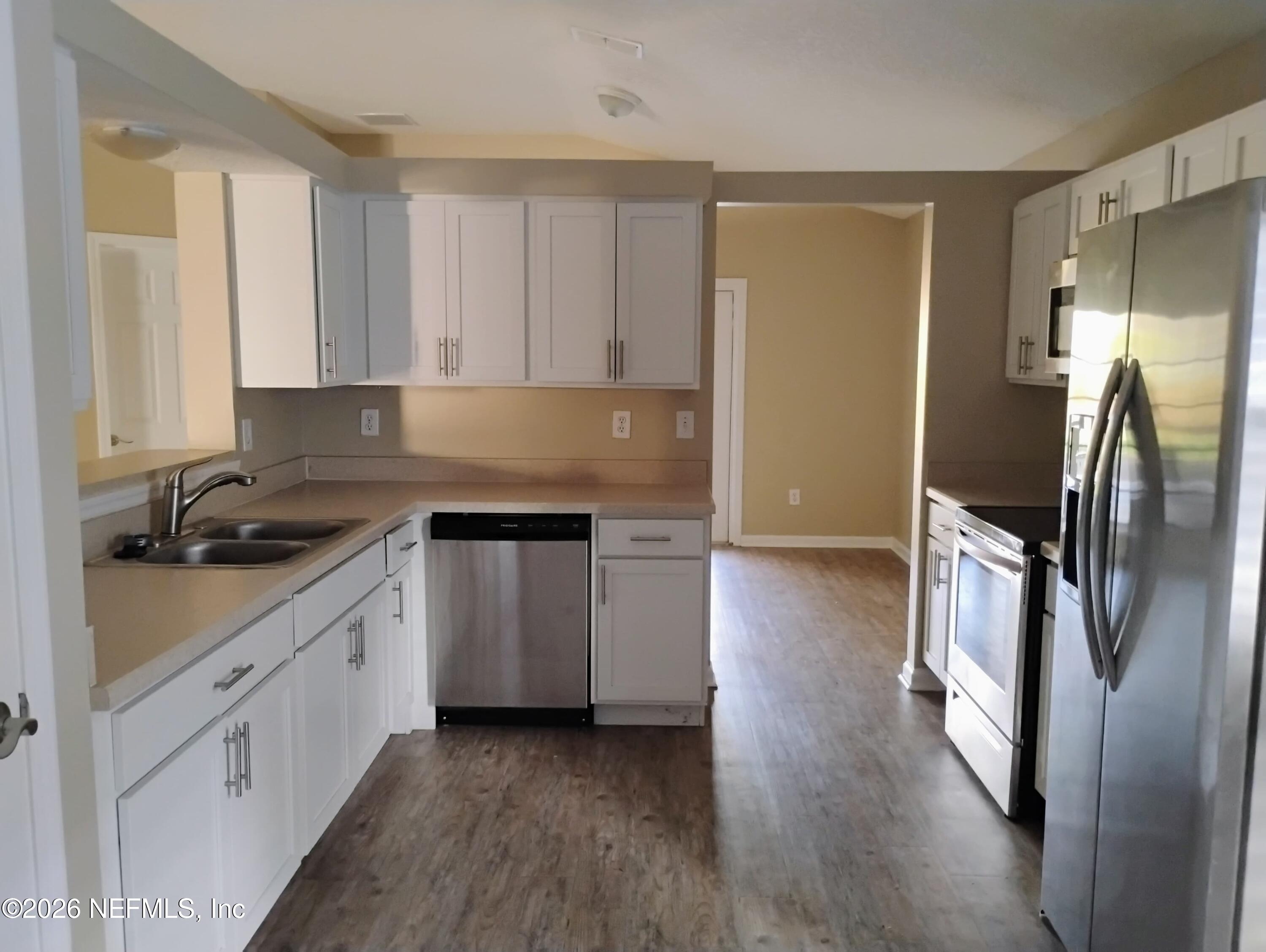 863 South Lilac Loop Jacksonville, FL 32259 - Photo 2 of 11 jghjjhk