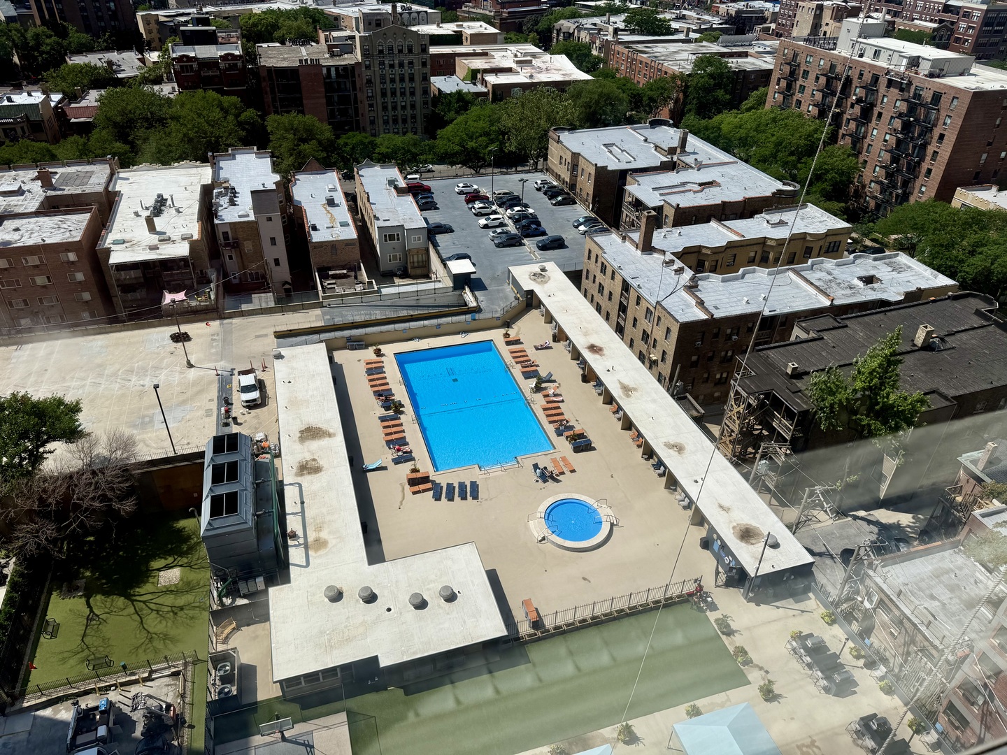 655 West Irving Park Road, Unit 1801 Chicago, IL 60613 - Photo 34 of 35 a view of yard