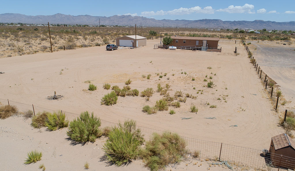 1180 Colorado Road Golden Valley, AZ 86413 - Photo 17 of 27