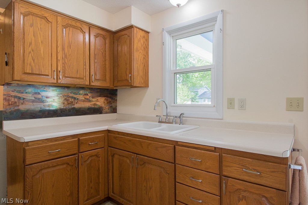 6146 Campbell Road Mentor, OH 44060 - Photo 12 of 31