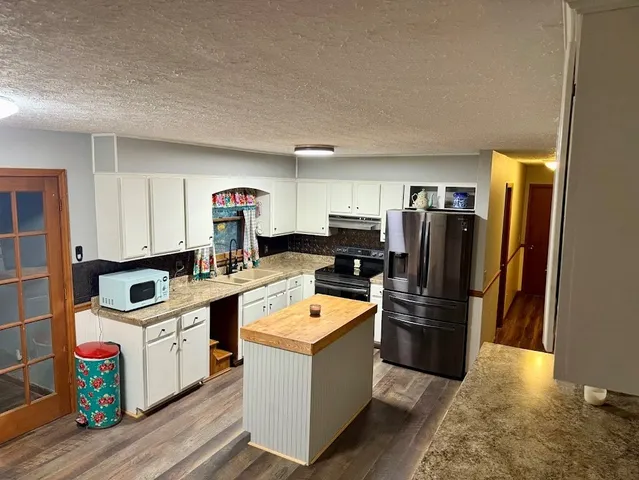 a view of a storage & utility room