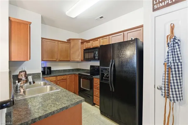 $162,900 | 5430 Forester Drive, Unit 2D, High Point, NC 27265