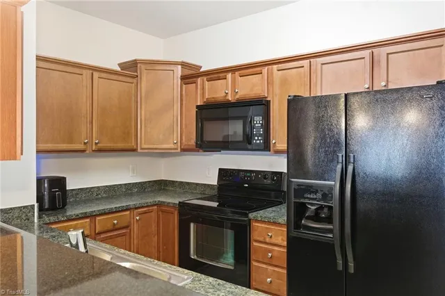 $162,900 | 5430 Forester Drive, Unit 2D, High Point, NC 27265