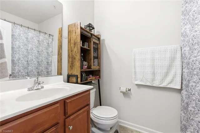 $162,900 | 5430 Forester Drive, Unit 2D, High Point, NC 27265