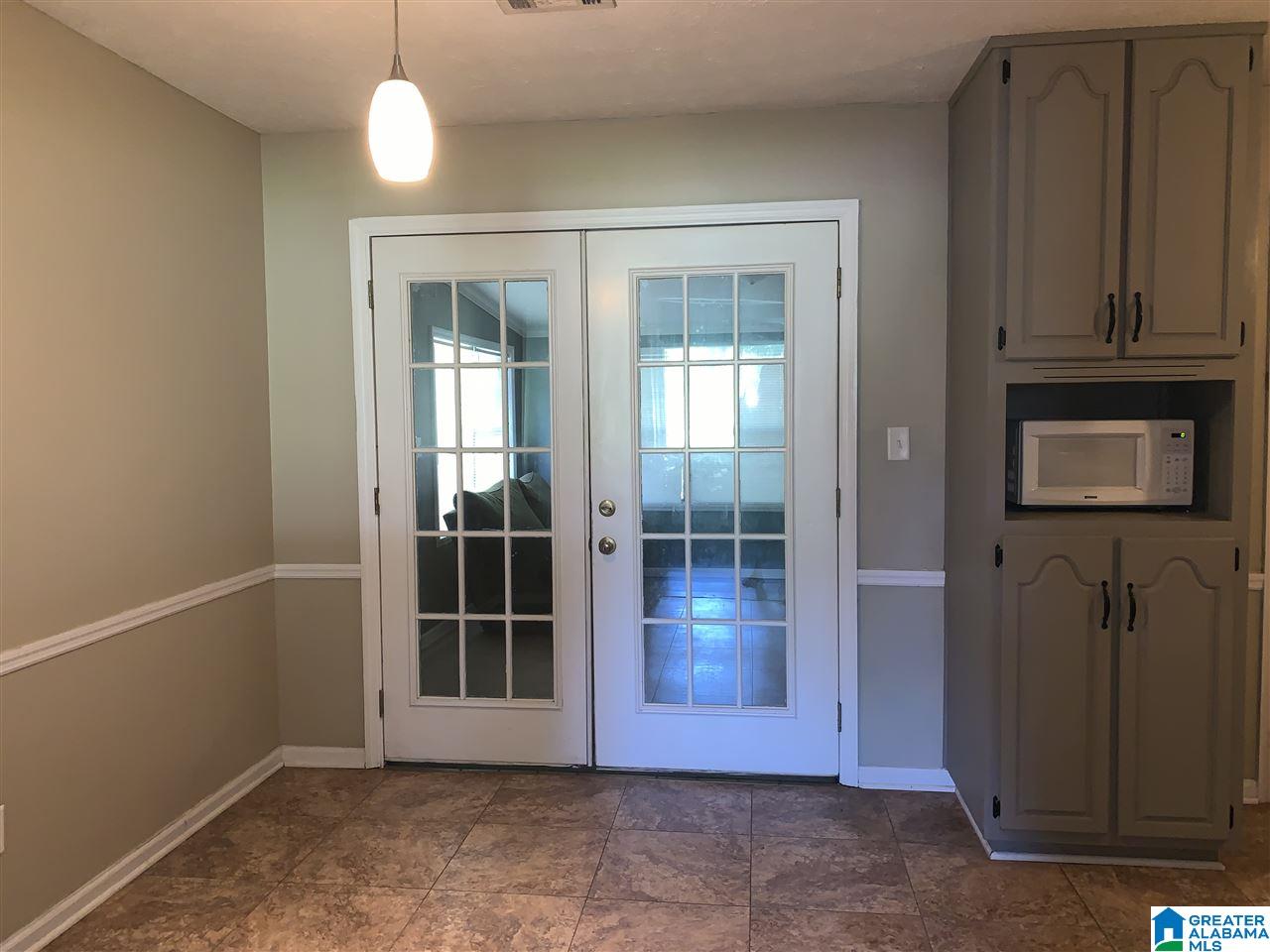 725 Cherokee Trail Warrior, AL 35180 - Photo 4 of 24