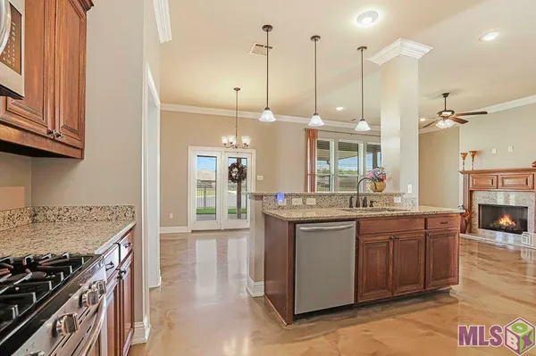 $289,900 | 4732 Stonewall Drive, Addis, LA 70710