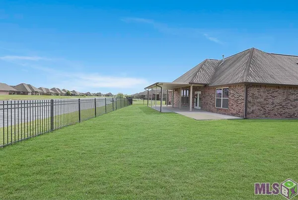 $289,900 | 4732 Stonewall Drive, Addis, LA 70710