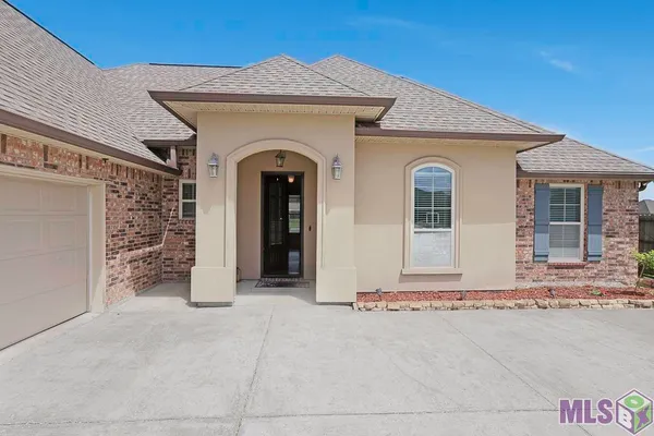$289,900 | 4732 Stonewall Drive, Addis, LA 70710