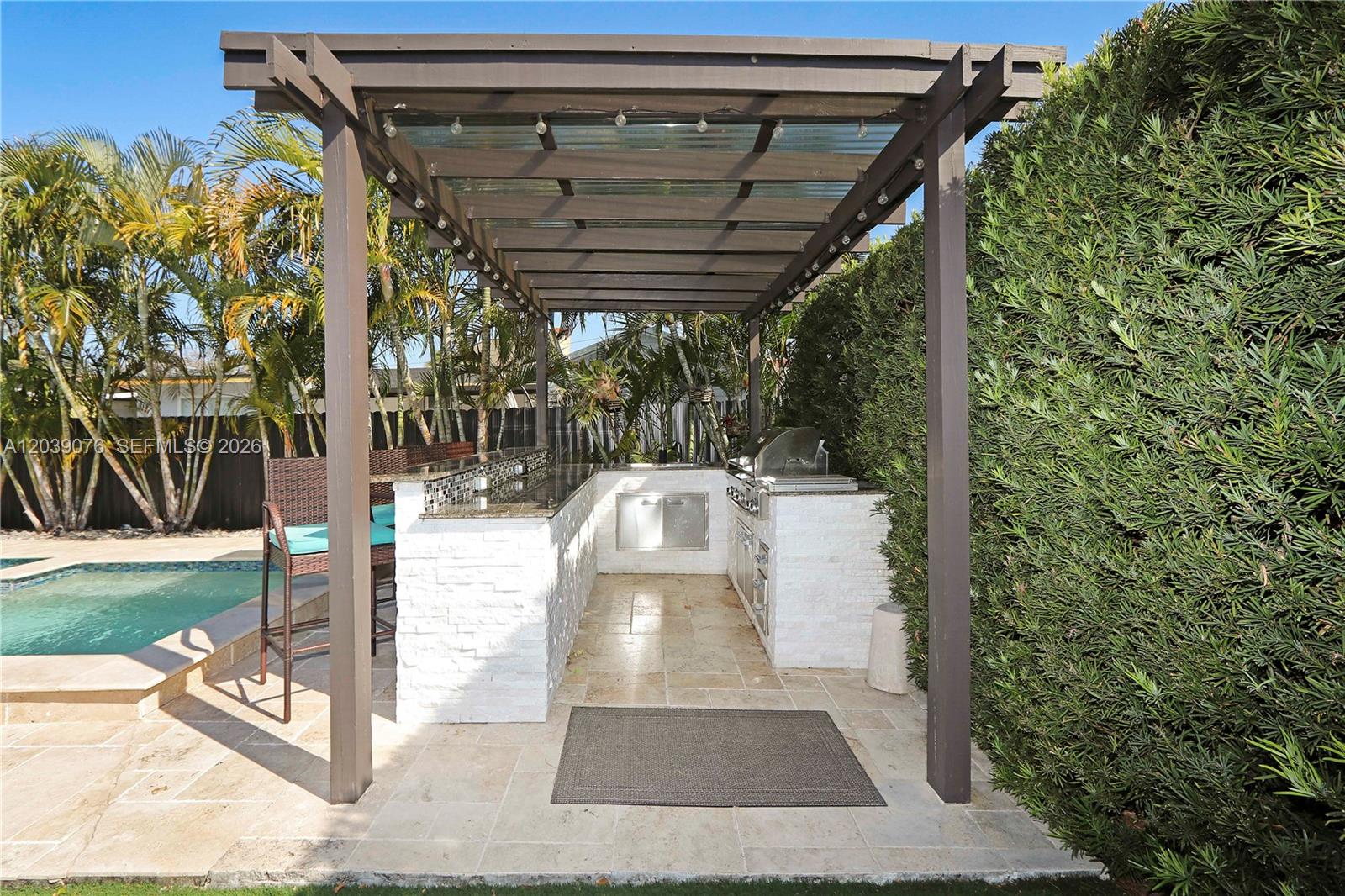 6751 Southwest 13th Street Miami, FL 33144 - Photo 5 of 41