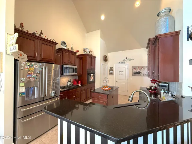 $547,500 | 349 Barwick Drive, Washington, NC 27889