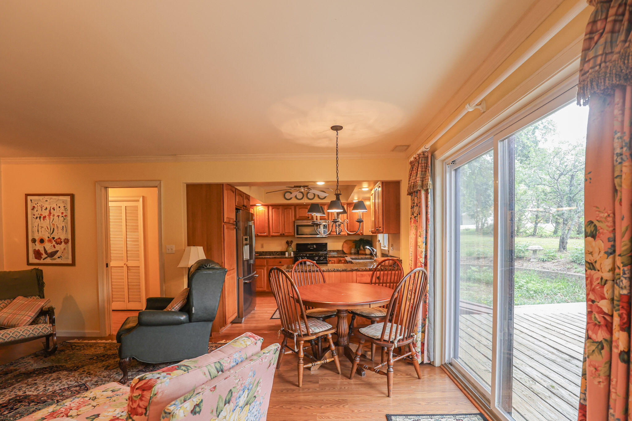 116 Delaware Road Gilbertsville, KY 42044 - Photo 18 of 47 Dining Area