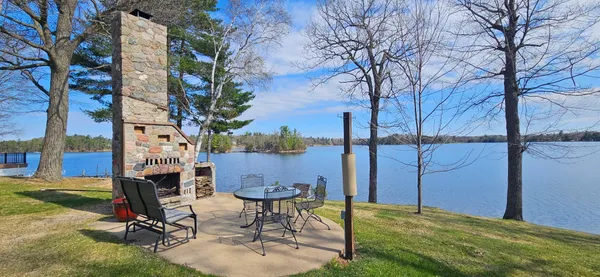 $699,999 | 33332 Lone Pine Drive, Browerville, MN 56438