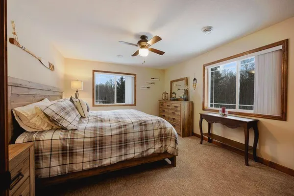 $699,999 | 33332 Lone Pine Drive, Browerville, MN 56438