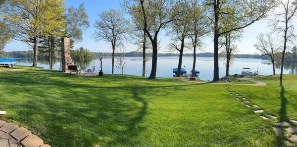 $699,999 | 33332 Lone Pine Drive, Browerville, MN 56438