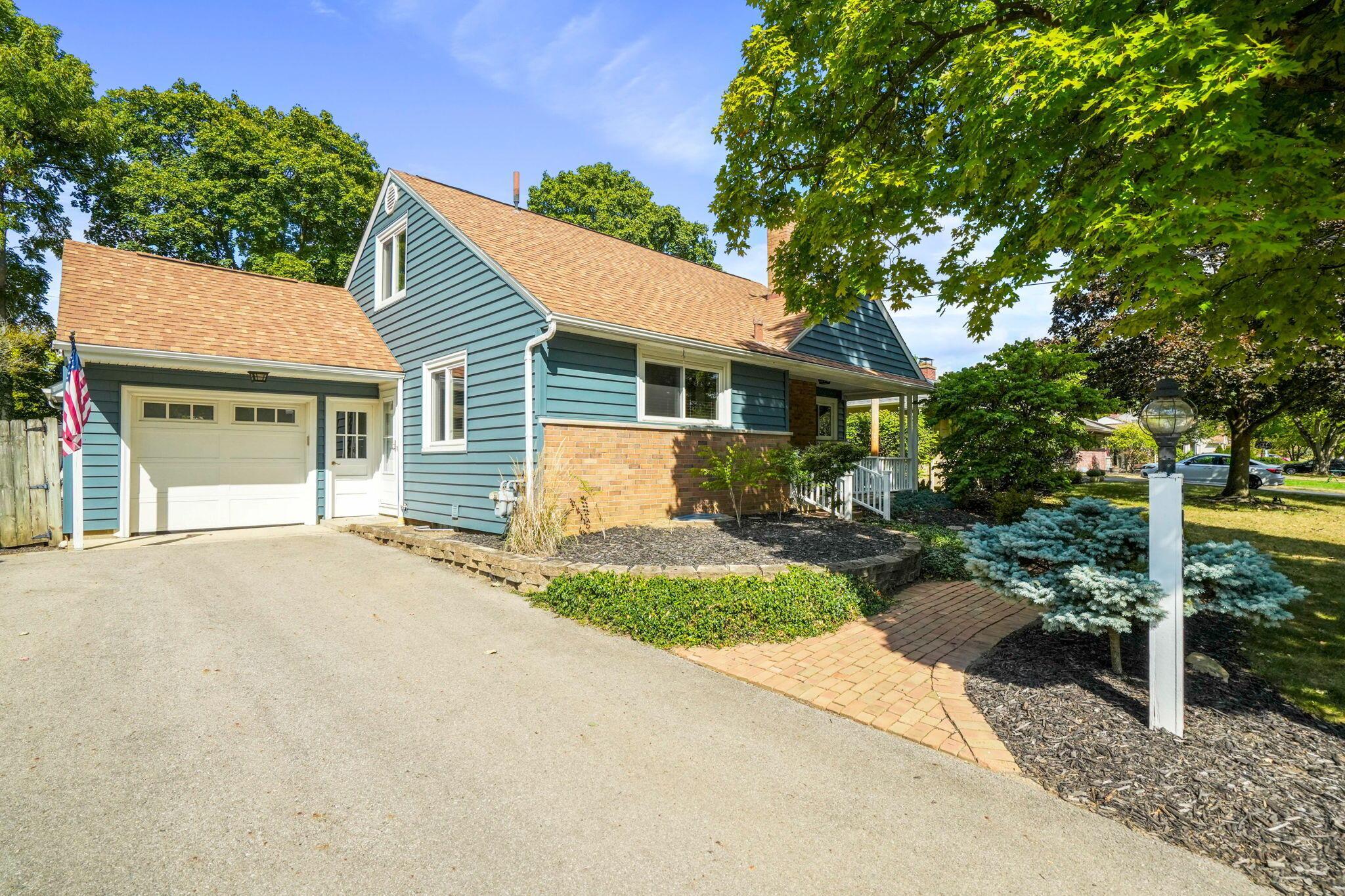 2086 Milden Road Columbus, OH 43221 - Photo 5 of 33 ext