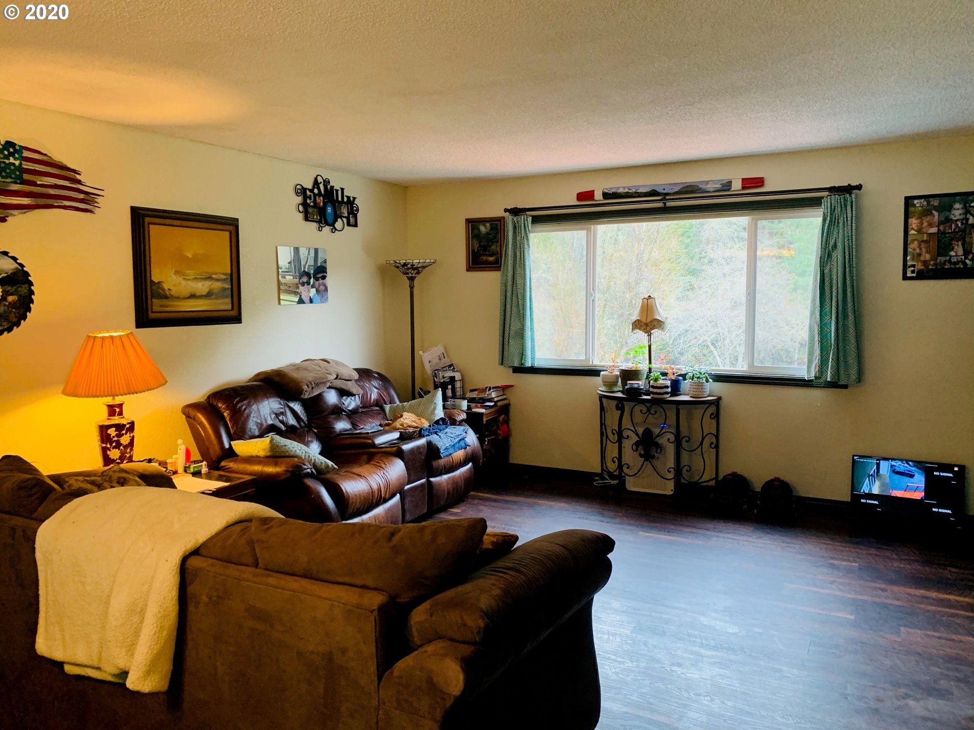 3902 South Myrtle Road Myrtle Creek, OR 97457 - Photo 3 of 31