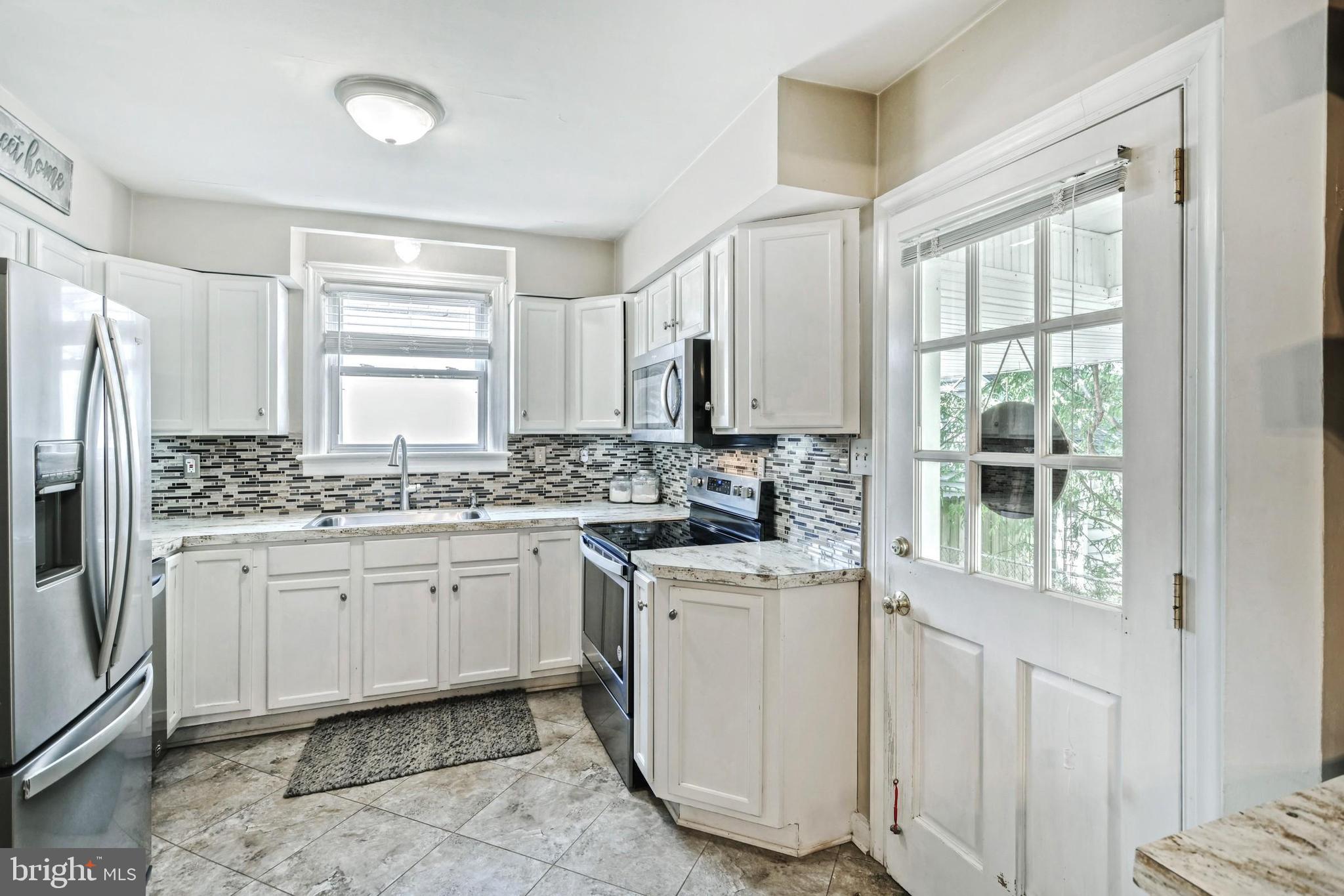 204 Lyndhurst Road York, PA 17402 - Photo 19 of 34 Gallery Image 19