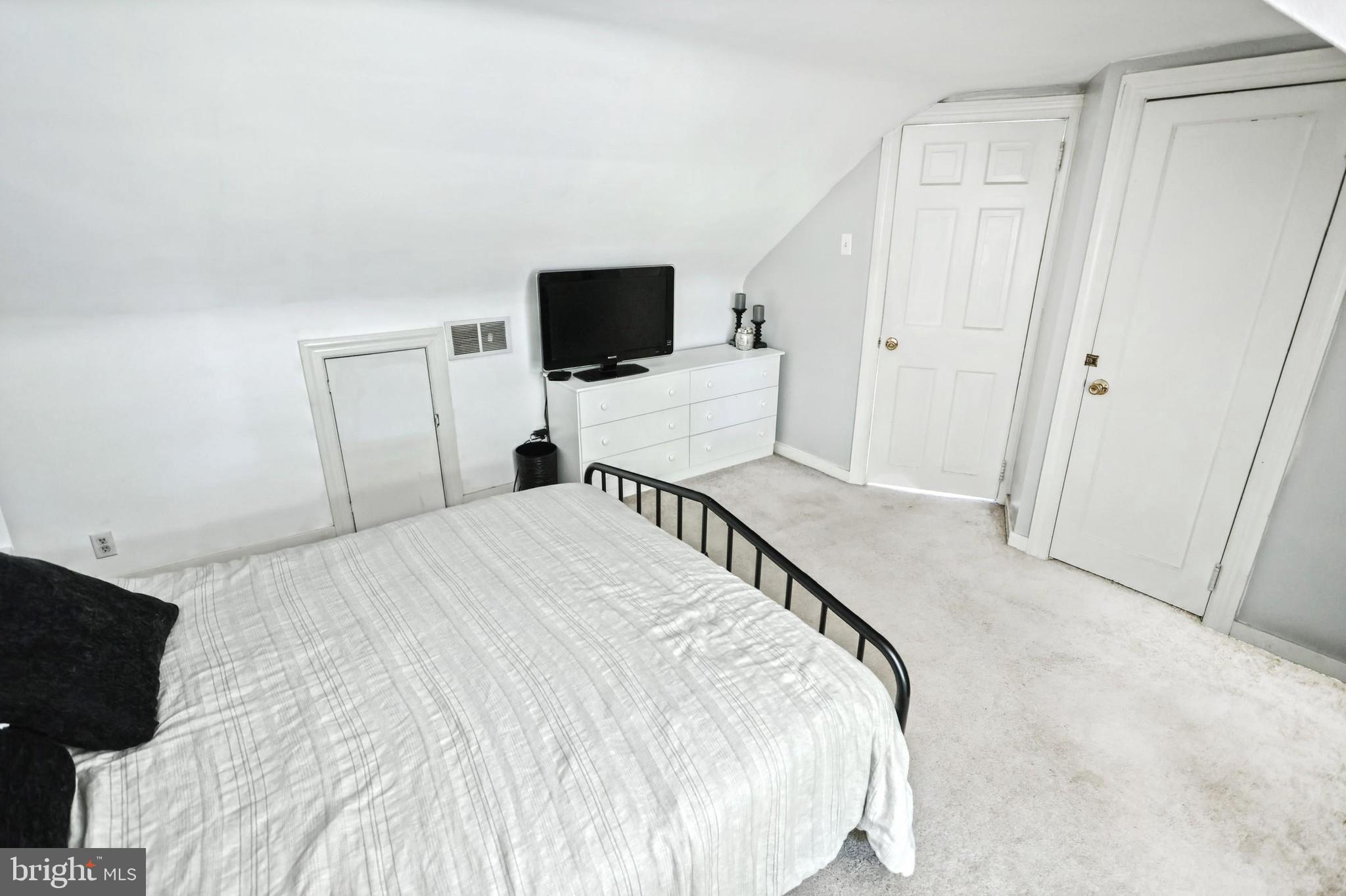 204 Lyndhurst Road York, PA 17402 - Photo 27 of 34 Gallery Image 27