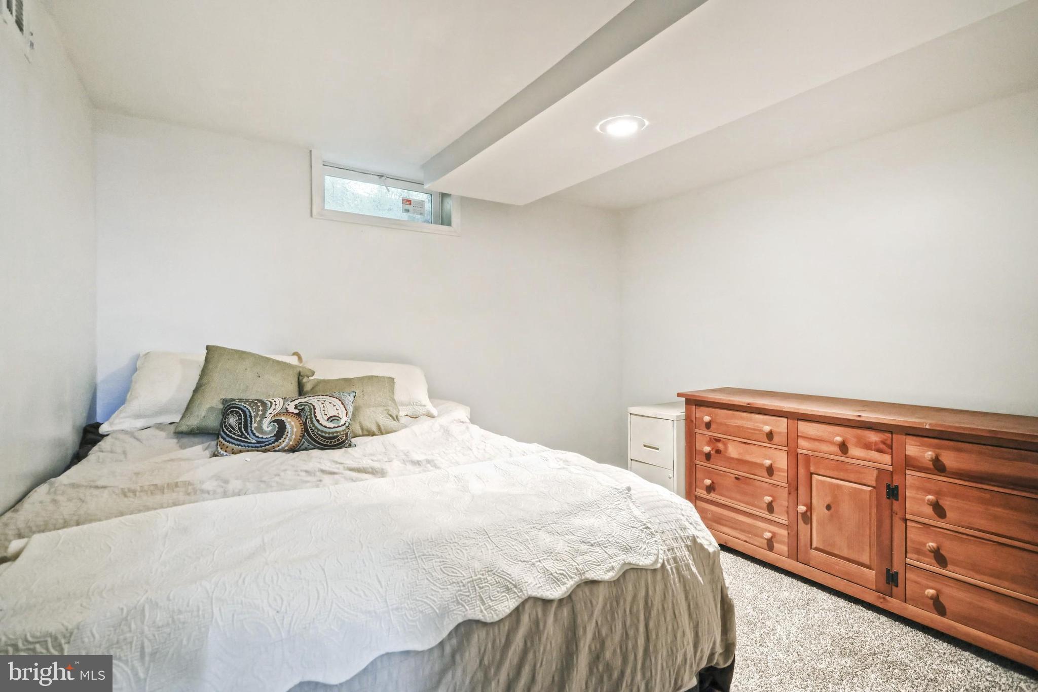 204 Lyndhurst Road York, PA 17402 - Photo 31 of 34 Gallery Image 31