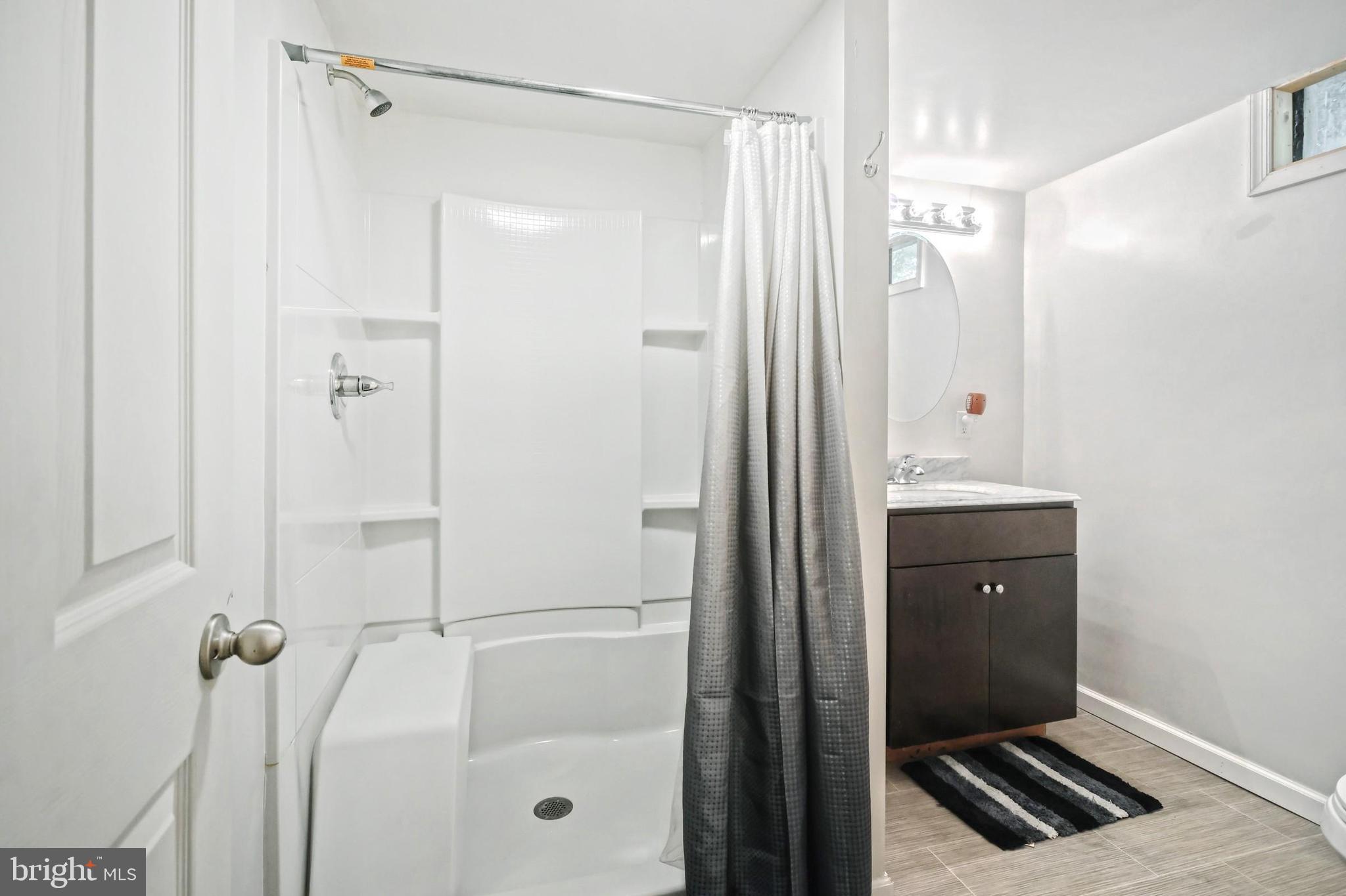 204 Lyndhurst Road York, PA 17402 - Photo 32 of 34 Gallery Image 32