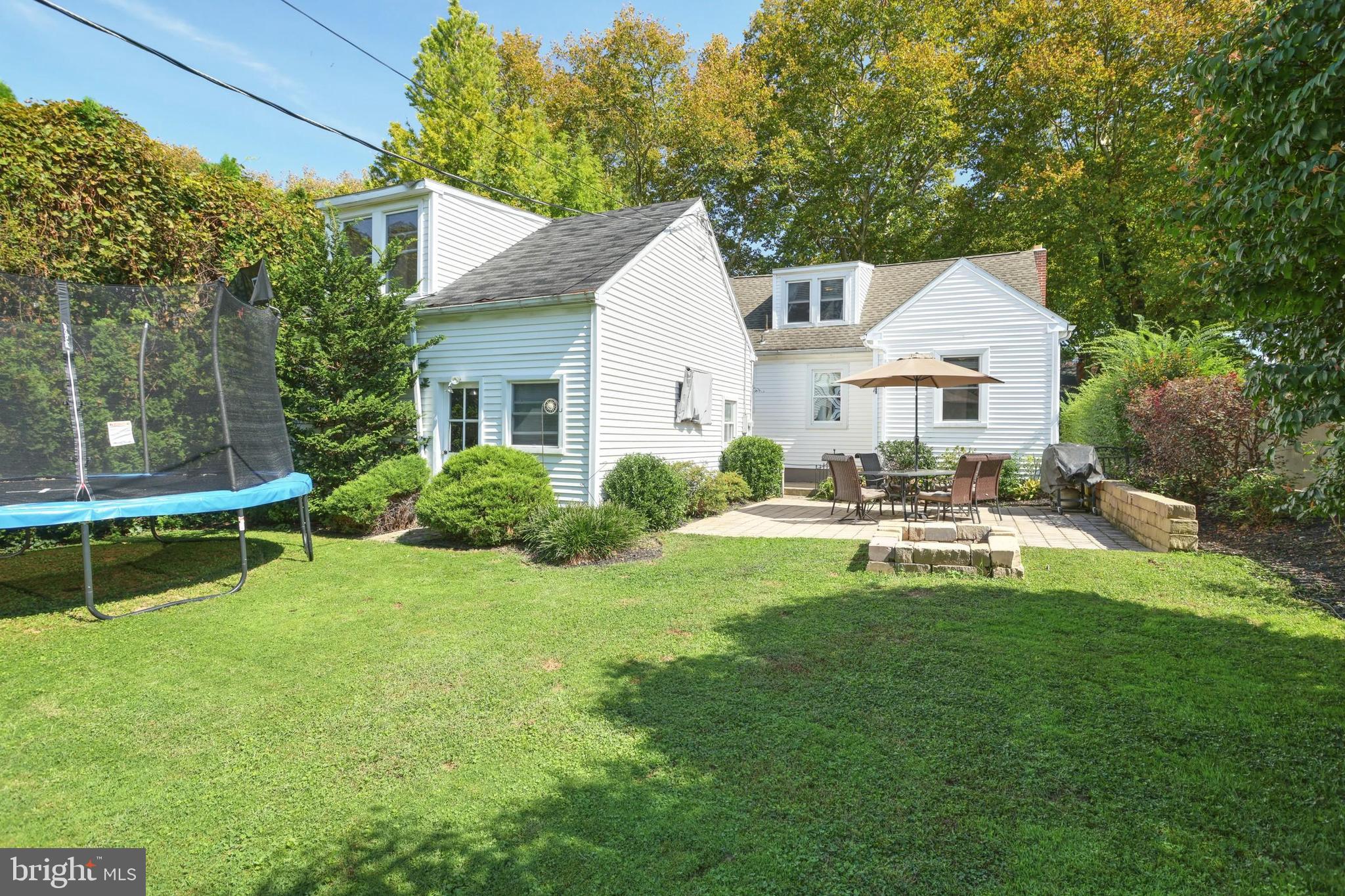 204 Lyndhurst Road York, PA 17402 - Photo 7 of 34 Gallery Image 7
