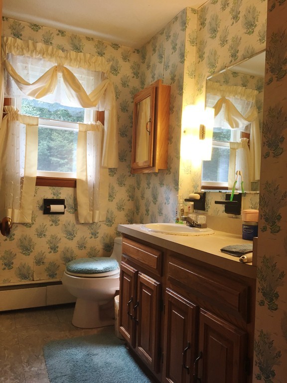 41 Crestwood Road Leicester, MA 01524 - Photo 15 of 27 Gallery Image 15