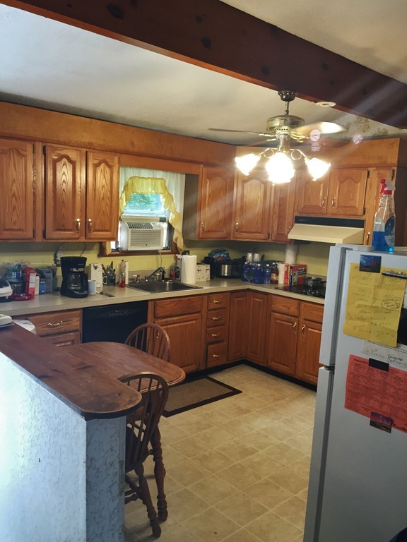 41 Crestwood Road Leicester, MA 01524 - Photo 8 of 27 Gallery Image 8