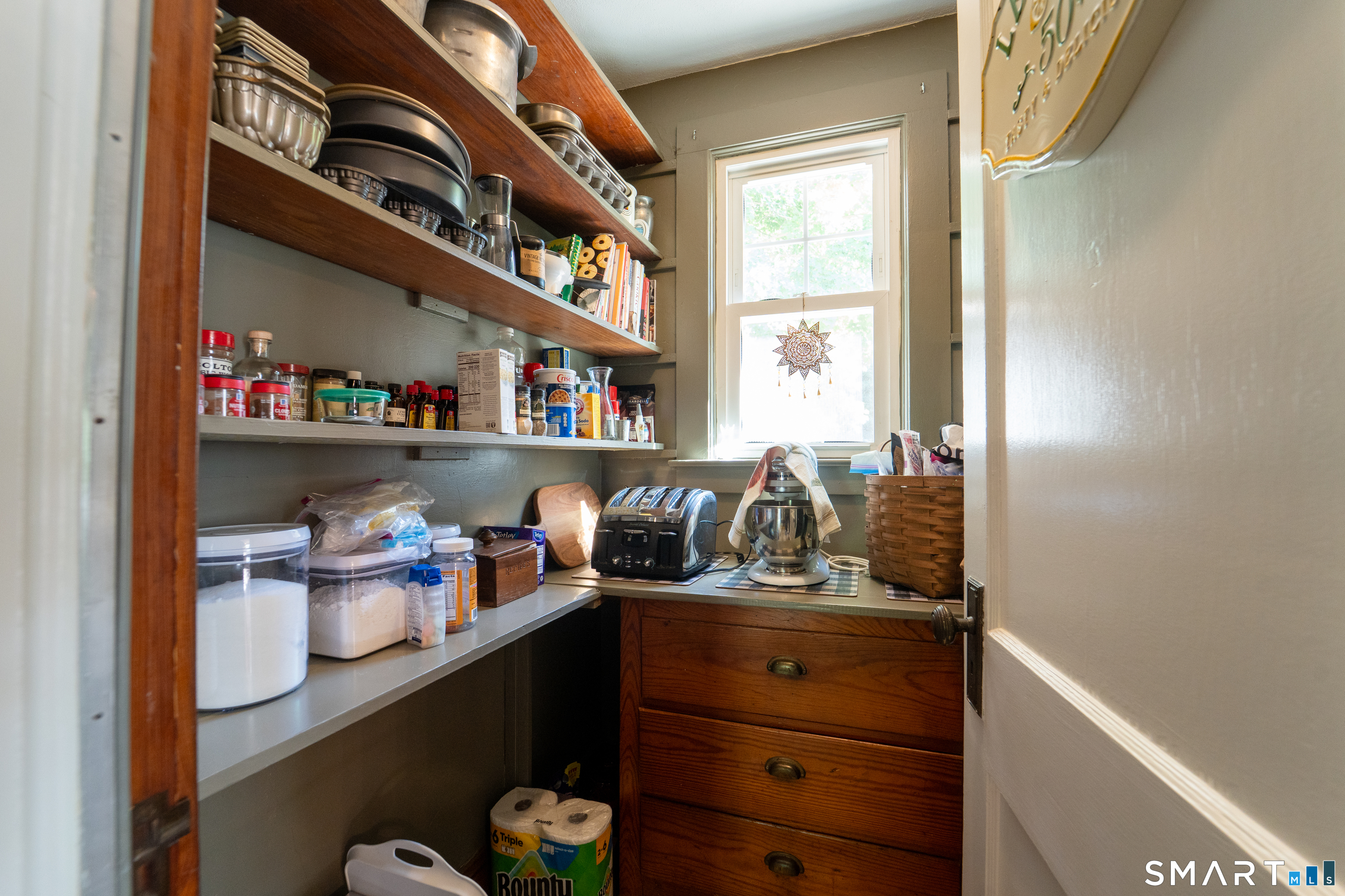 24 Drescher Road Manchester, CT 06040 - Photo 14 of 27