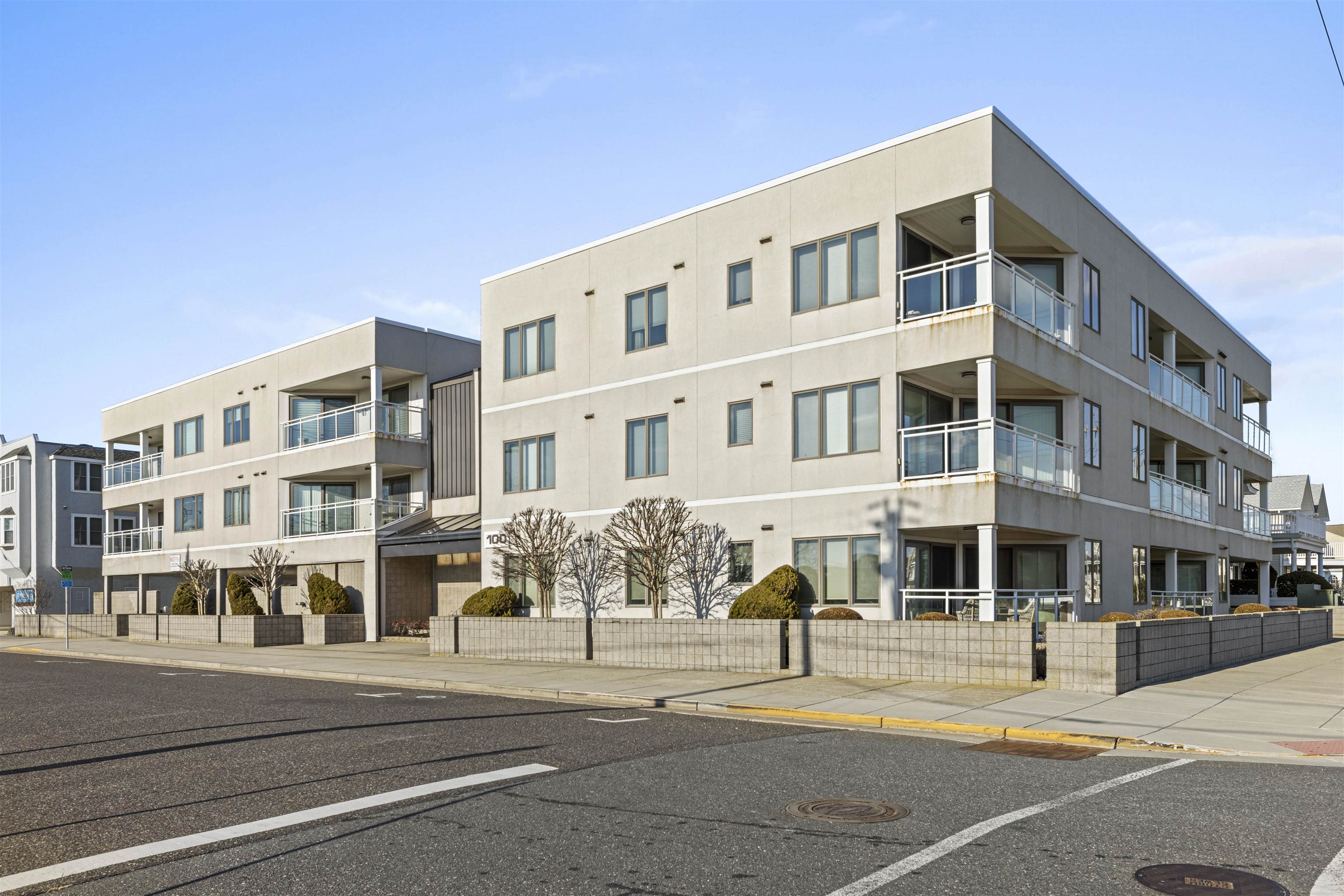 100 96th Street, Unit 304 Stone Harbor, NJ 08247 - Photo 24 of 34 a front view of a building