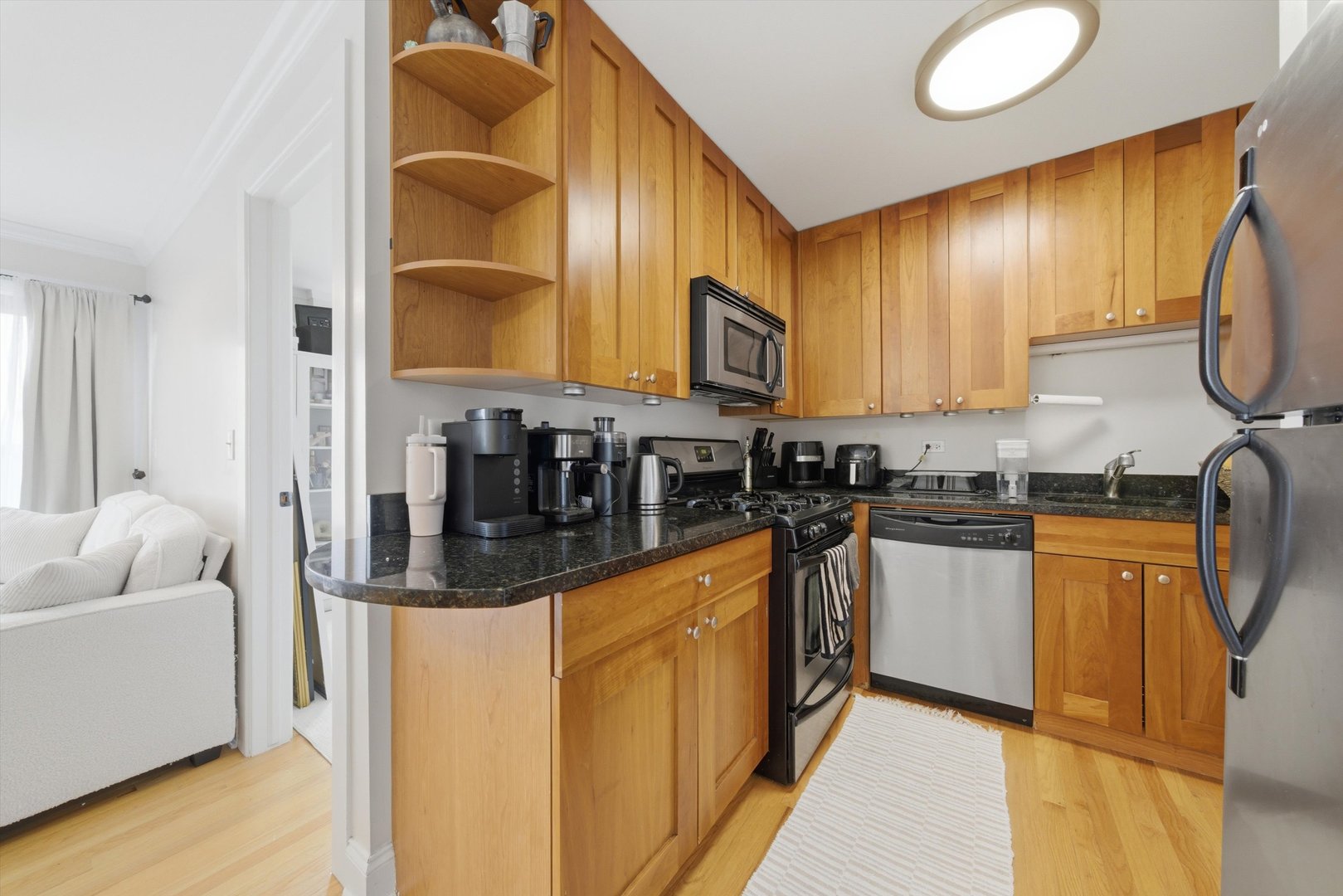 4144 North Sheridan Road, Unit 604 Chicago, IL 60613 - Photo 9 of 19