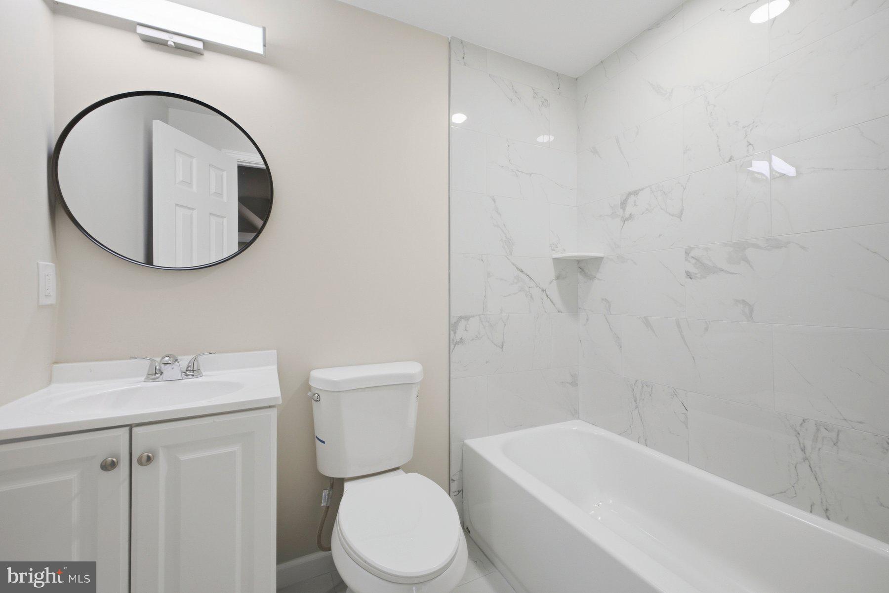 2901 Henson Bridge Terrace Fort Washington, MD 20744 - Photo 27 of 36 2nd full bathroom