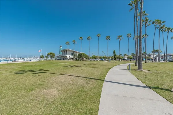 $6,300 | 1808 West Balboa Boulevard, Unit B, Newport Beach, CA 92663