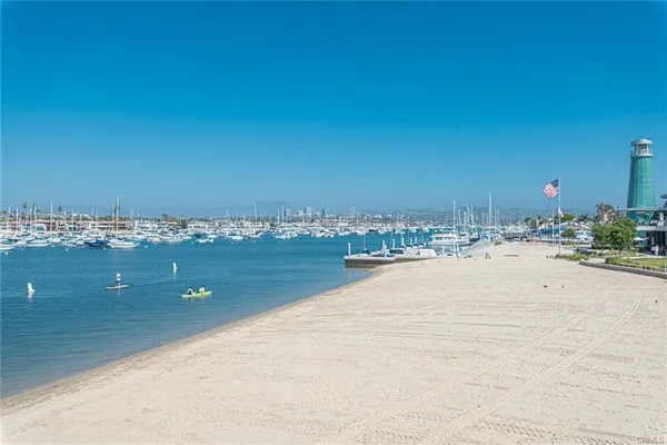 $6,300 | 1808 West Balboa Boulevard, Unit B, Newport Beach, CA 92663