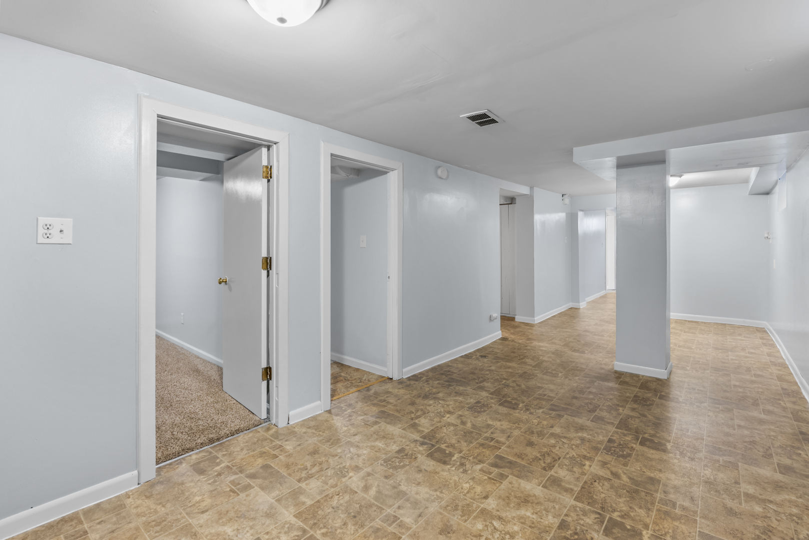 446 Seminary Avenue Aurora, IL 60505 - Photo 30 of 41 a view of an empty room