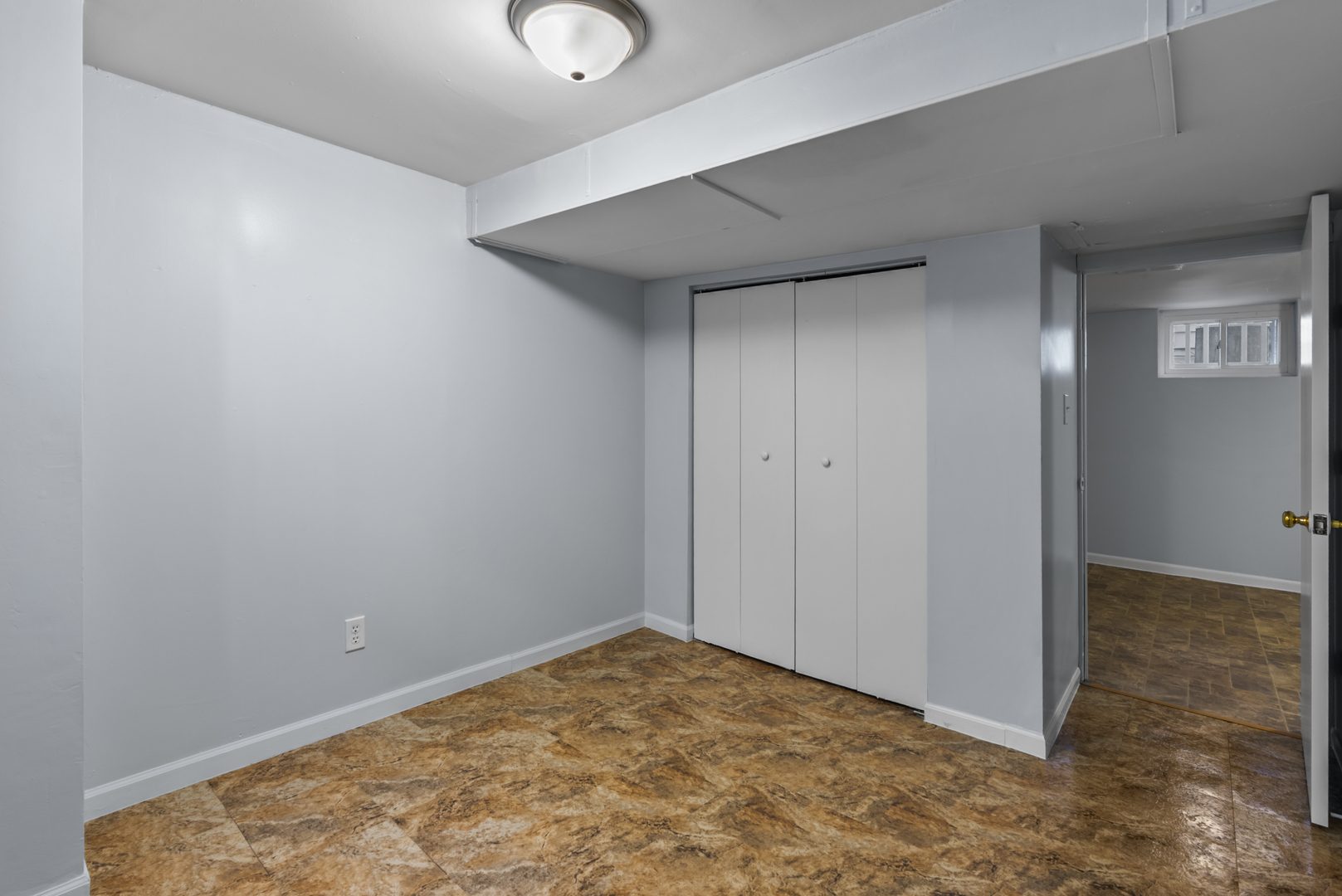 446 Seminary Avenue Aurora, IL 60505 - Photo 34 of 41 a view of room