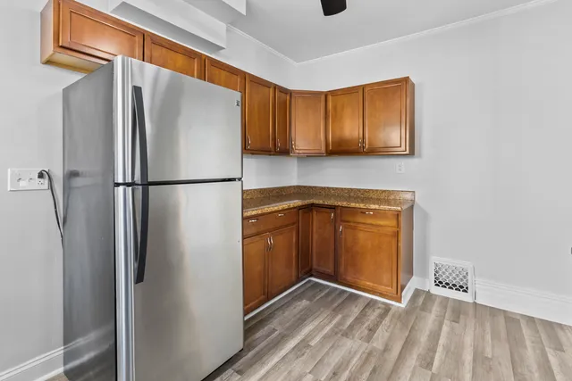 $330,000 | 446 Seminary Avenue, Aurora, IL 60505