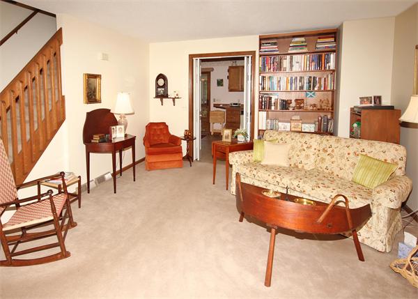 49 Luden Street Springfield, MA 01118 - Photo 4 of 16 Gallery Image 4