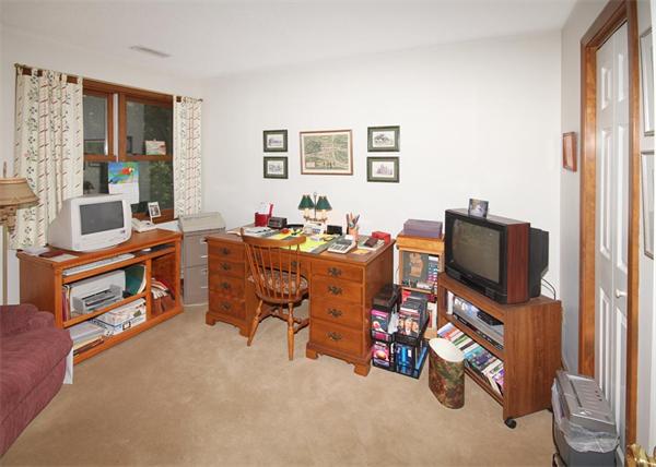 49 Luden Street Springfield, MA 01118 - Photo 8 of 16 Gallery Image 8