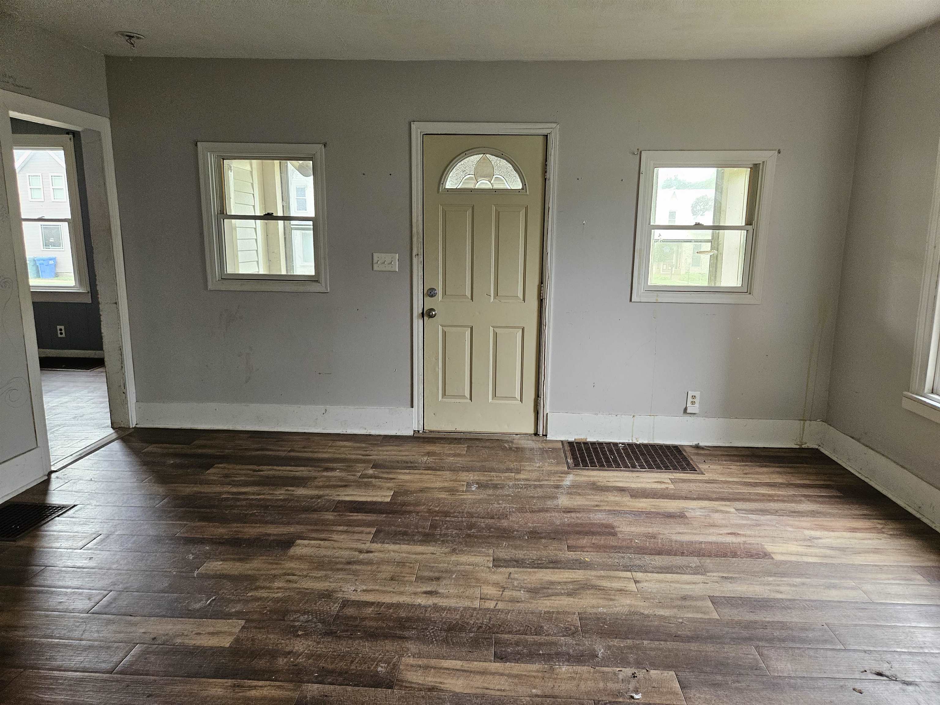 414 Lake Street Baraboo, WI 53913 - Photo 9 of 28