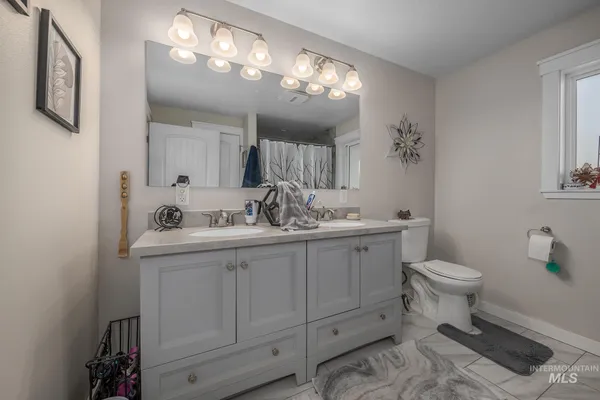 $275,000 | 1394 Morton Street West, Vale, OR 97918