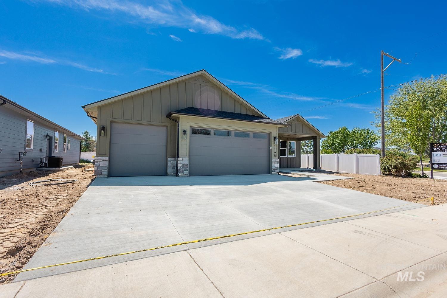 1195 West Recess Way Kuna, ID 83634 - Photo 2 of 12