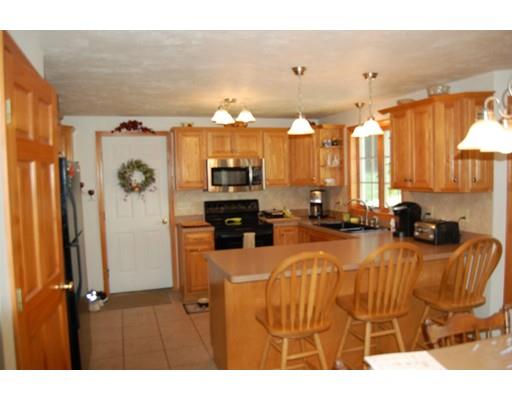 52 Camile Road Webster, MA 01570 - Photo 6 of 23 Gallery Image 6