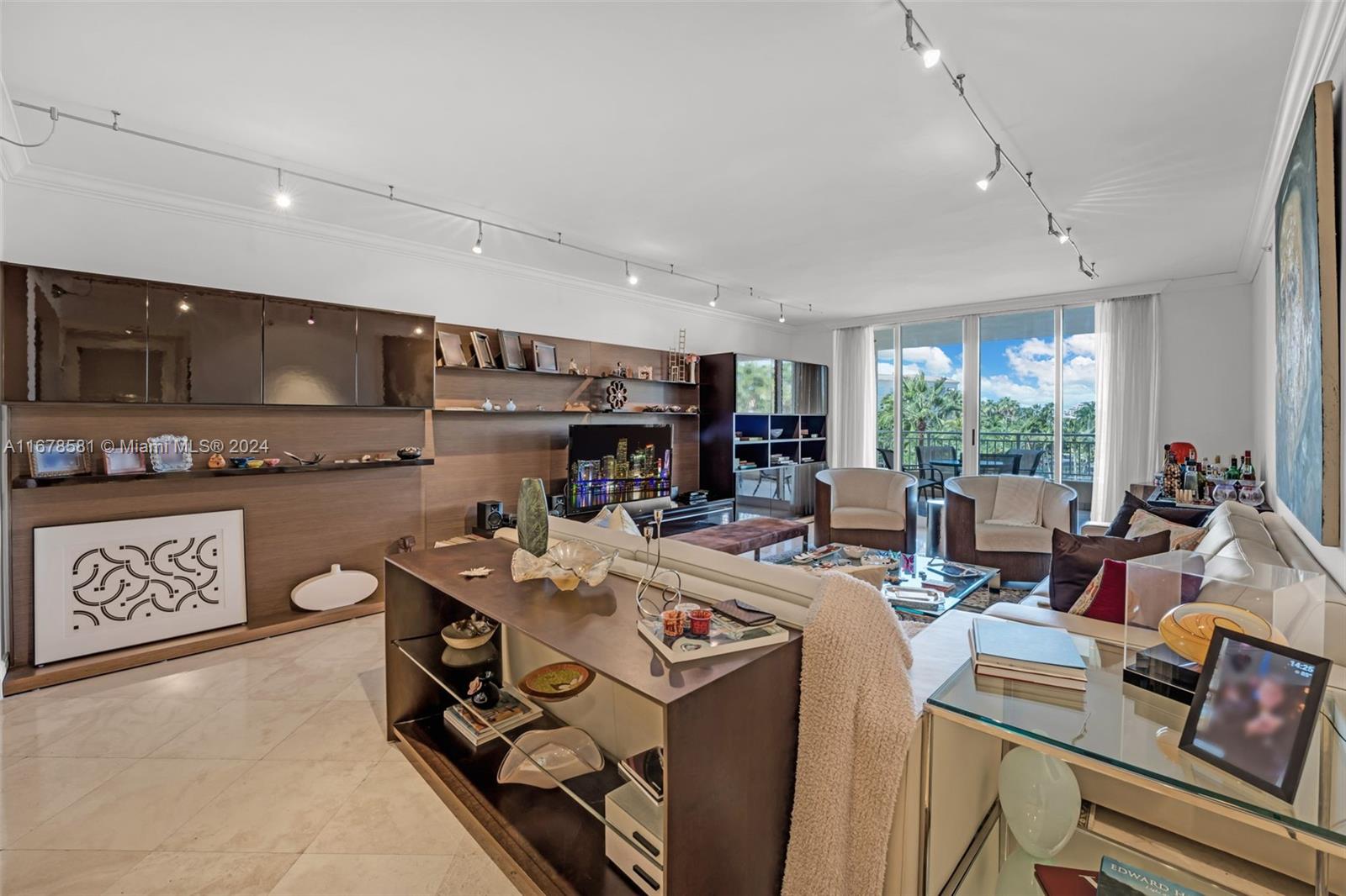 765 Crandon Boulevard, Unit 305 Key Biscayne, FL 33149 - Photo 5 of 55 a view of kitchen and sink