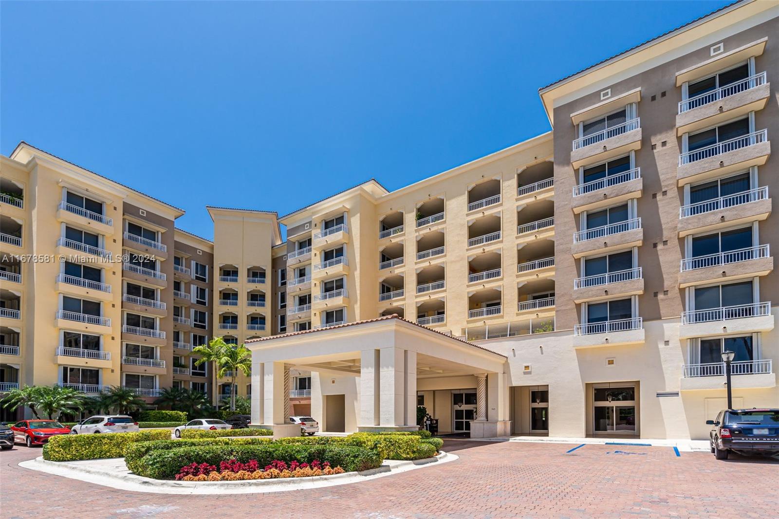 765 Crandon Boulevard, Unit 305 Key Biscayne, FL 33149 - Photo 53 of 55 a front view of a building
