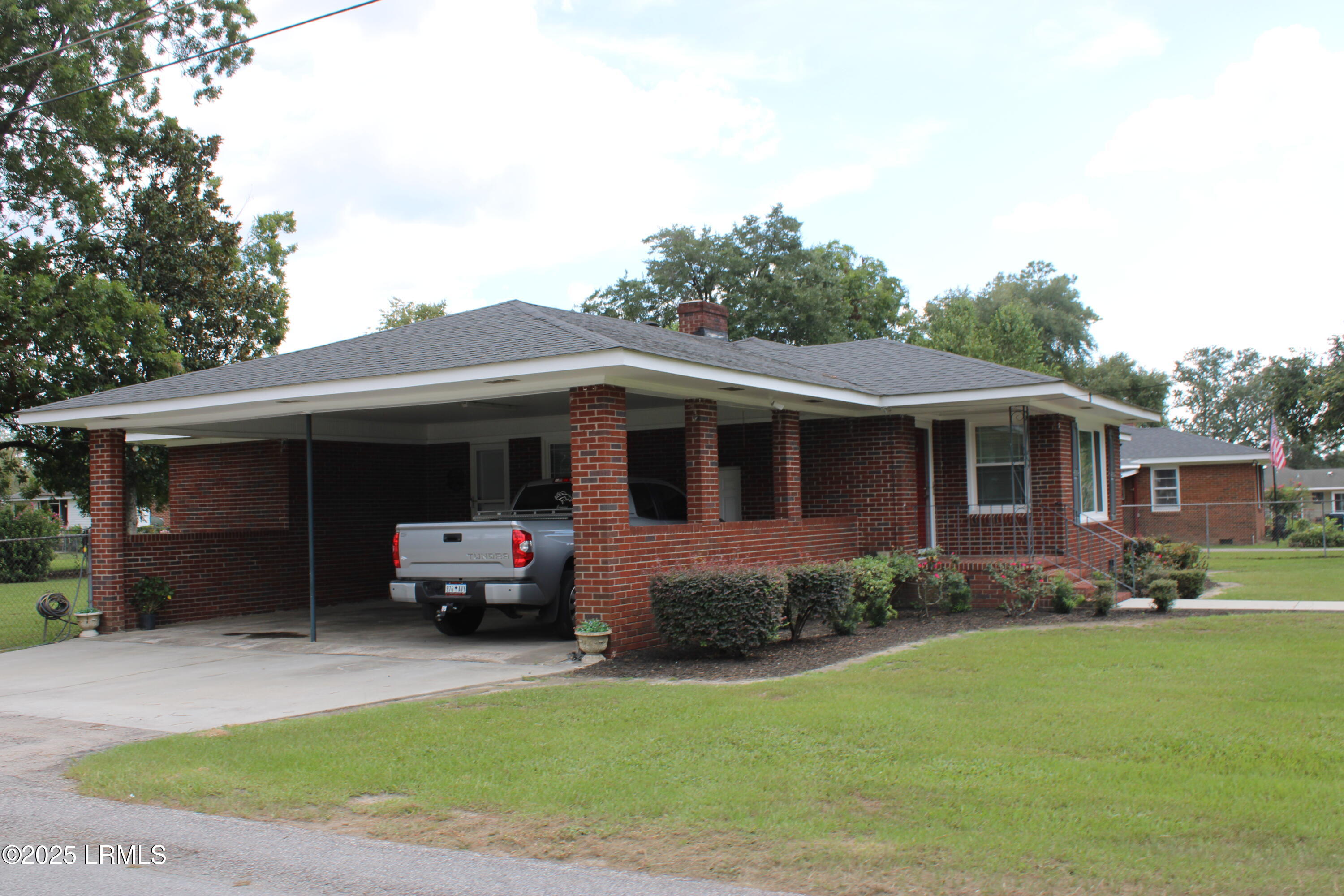 88 2nd Street Varnville, SC 29944 - Photo 2 of 19 IMG_3000