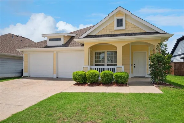 $2,450 | 9929 Wild Ginger Drive, McKinney, TX 75072