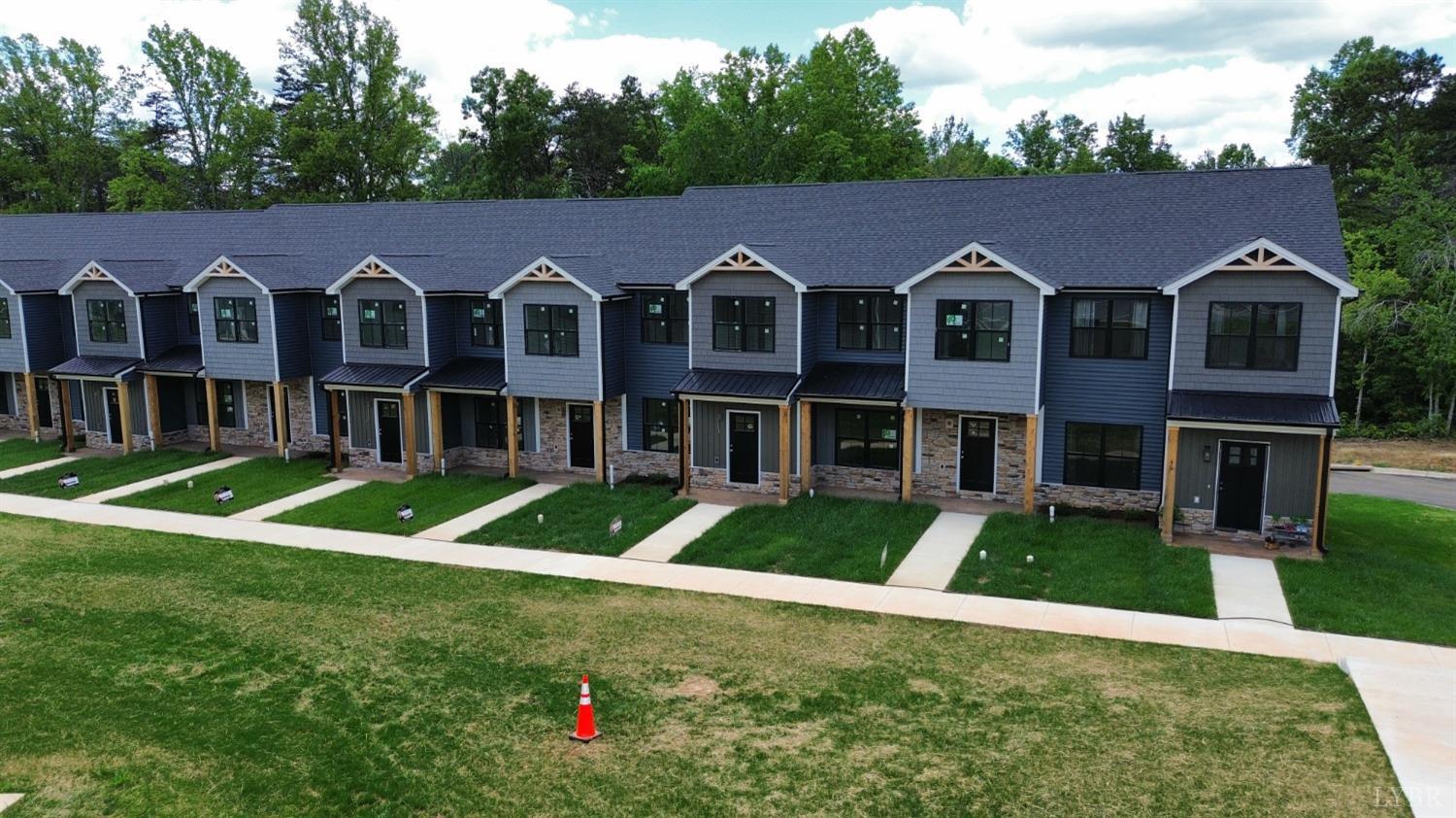 297 Sable Road Evington, VA 24550 - Photo 8 of 41 Gallery Image 8