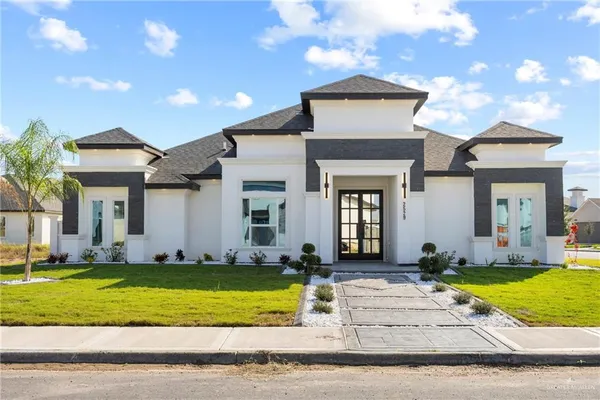 $460,000 | 2529 Vanderbilt Avenue, McAllen, TX 78504