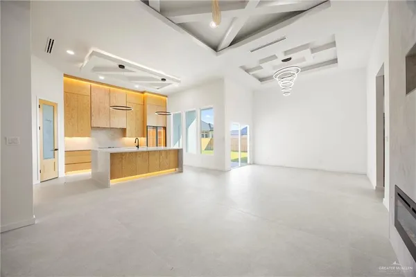 $460,000 | 2529 Vanderbilt Avenue, McAllen, TX 78504