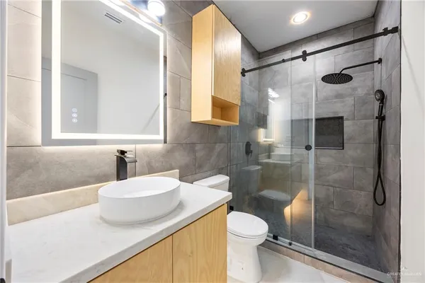 $460,000 | 2529 Vanderbilt Avenue, McAllen, TX 78504